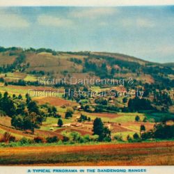 Dandenong Ranges Victoria fold out postcard