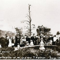 An Olinda State School party at 'Kenloch' , the grand home of the Kennon family in 1923.