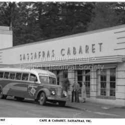 In the 1950s the Sassafras Cabaret - later The Hideaway - was a very popular restaurant, known particularly for their Friday and Saturday Dinner Dances. The restaurant precinct also contained lovely gardens, averies etc.
By 1993 the site housed an Antique Market. The building was completely destroyed by fire in 1993 blaze.